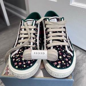 Black/Peach Gucci Liberty Sneakers - Sepang Holly Print